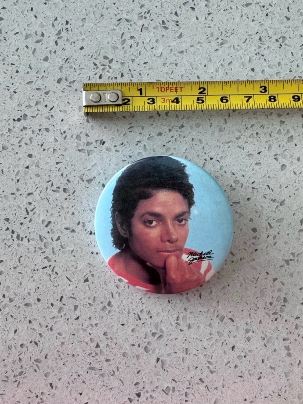 Lot of Michael Jackson Vintage Button Pins - Picture 5 of 6